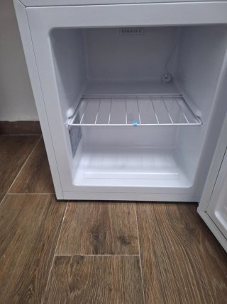 Mini congelatore OK. Nuovo, mai usato