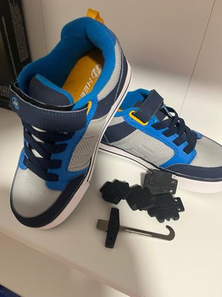 Zapatos con ruedas Heelys azules y grises
