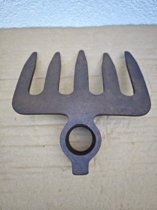 Azada Bellota Forjada con 5 dientes