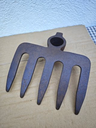 Azada Bellota Forjada con 5 dientes