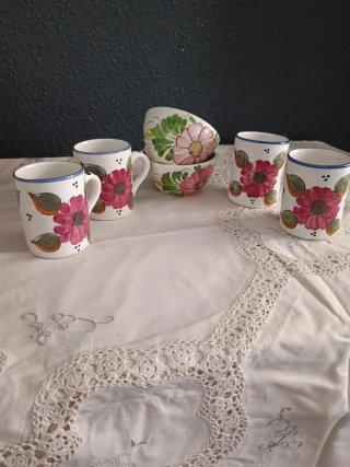 Cuenco y Tazas Cerámica Pintados a Mano