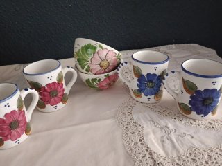 Cuenco y Tazas Cerámica Pintados a Mano