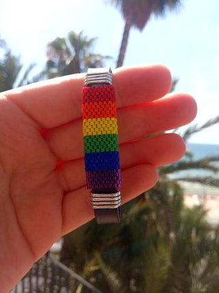 Pulsera Arcoíris Cuero y Cuentas Hecha a Mano