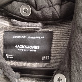 Chaqueta vaquera Jack & Jones gris capucha