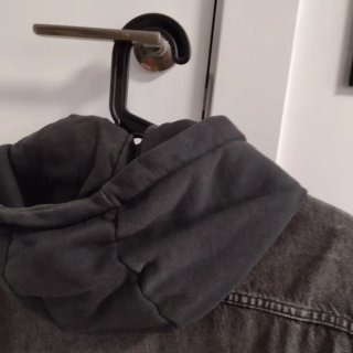 Chaqueta vaquera Jack & Jones gris capucha