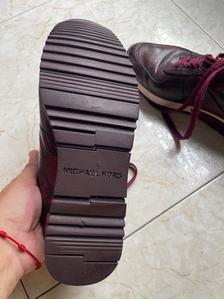 Zapatos Michael Kors Rojos y Dorados