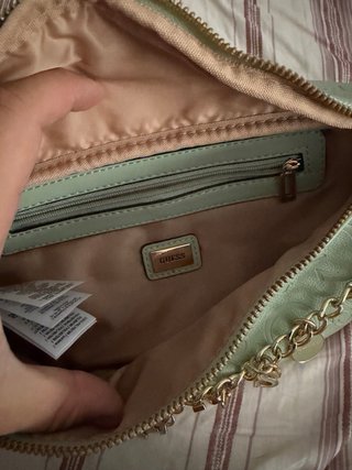 Riñonera Guess Verde con Cadena y Abalorios