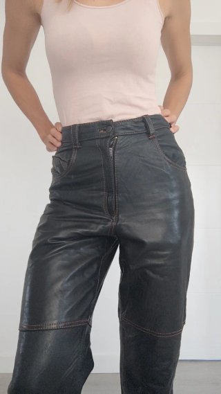 Pantalones de cuero vintage negros