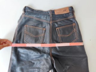 Pantalones de cuero vintage negros