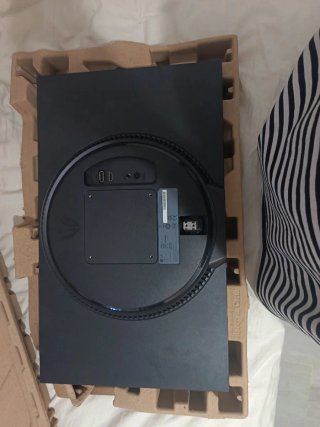 Monitor LG UltraGear 24 180Hz (Pannello Rotto)