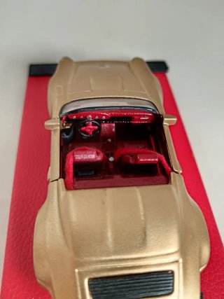 Porsche 911 Speedster 1:38 Dorado