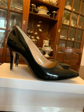 Zapatos de tacón Morgan charol negro