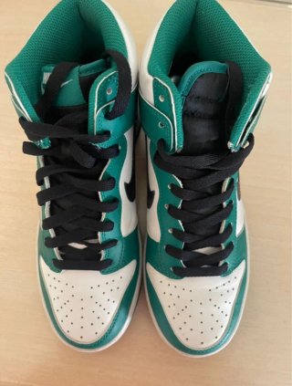 Nike Dunk Mid Verdes y Blancas
