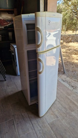 Frigorífico Bluesky Blanco. 58 ancho × 54'5 fondo