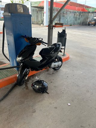 Yamaha Aerox 50 Negra
