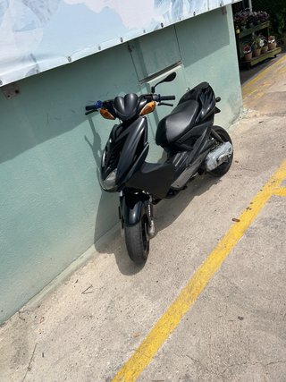 Yamaha Aerox 50 Negra