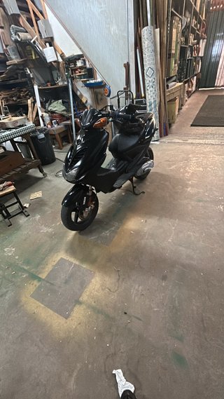 Yamaha Aerox 50 Negra