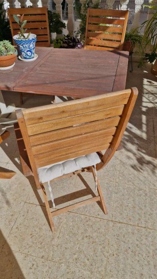 Tavolo e 4 Sedie da Terrazza in Legno