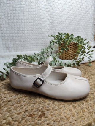 Merceditas Tabi Beige 39