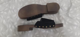 Sandalias de madera negras
