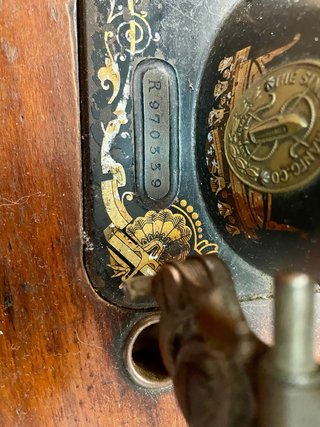 Máquina de coser Singer antigua