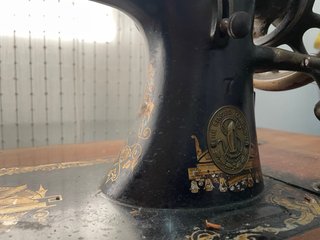 Máquina de coser Singer antigua