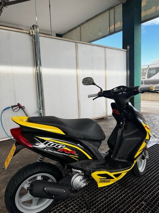 Yamaha Jog RR Scooter Negro/Amarillo