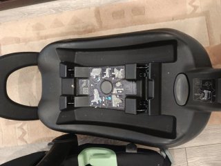Silla "cuco" marca ABC Desing+Isofix+ 2 sacos