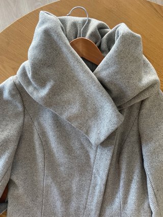 Abrigo de lana elegante talla 36