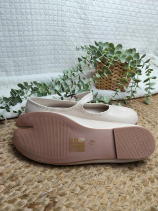 Merceditas Tabi Beige 40