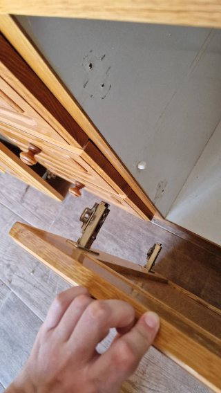 Mueble de baño de madera maciza