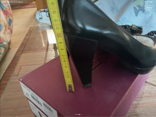 Scarpe Lottusse con tacco per donna