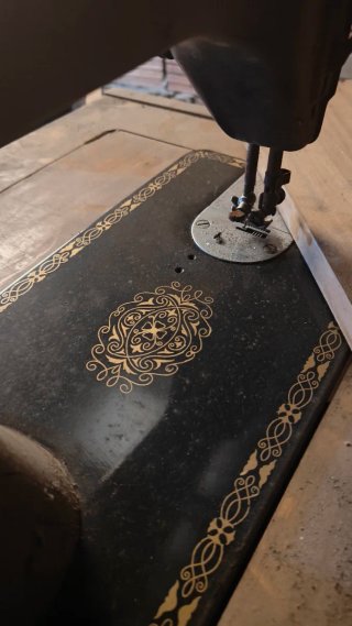 Máquina de coser antigua SIGMA