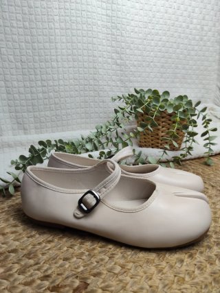 Merceditas Tabi Beige 41