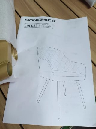 Silla terciopelo rosa con patas doradas