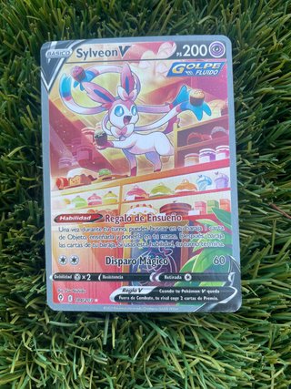 Carta Pokémon Sylveon V Golpe Fluido