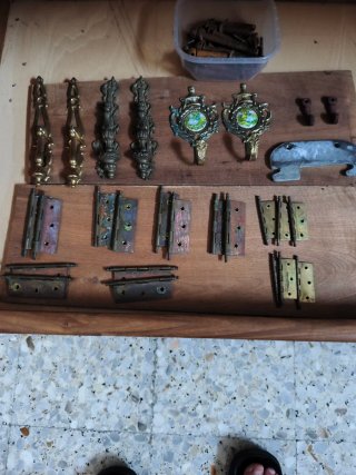 Lote Antigüedades . Mano de Fátima Metal y Madera.