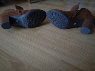 Botines marrones con flecos Talla 37