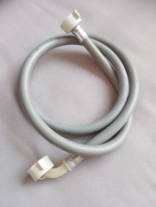 TUBO TOMA AGUA FLEXIBLE 1,5 M