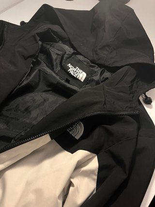 Chaqueta The North Face cortavientos