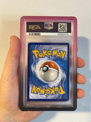 Carta Pokémon Pikachu VMAX TG17 PSA 10