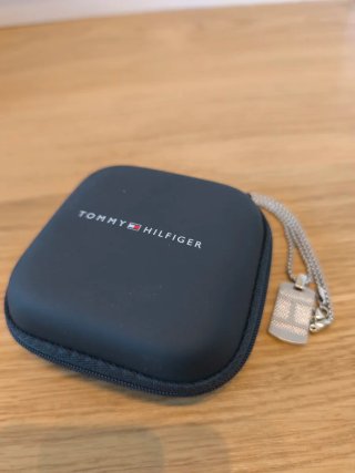 Collar con placa Tommy Hilfiger Acero Inoxidable
