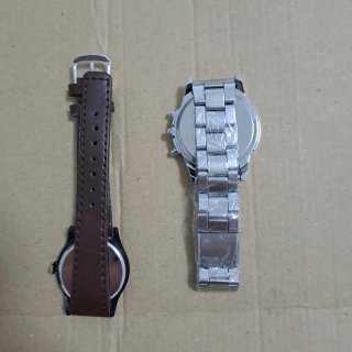 2 Orologi Modiya Uomo Donna + Collana in regalo.