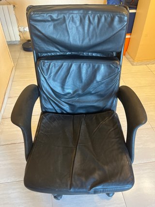 Silla de oficina grande negra