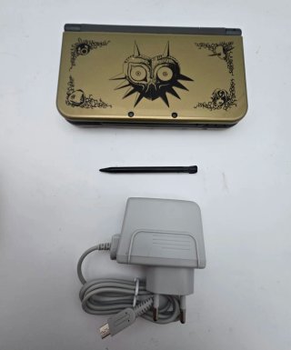 New 3DS XL Ips Screen+ sd 64gb+ Funda  + Crys Case