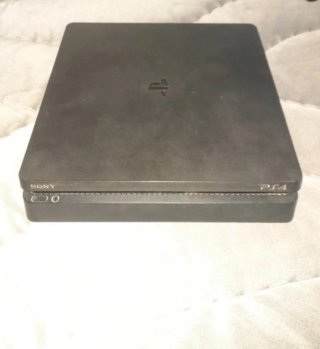 PlayStation 4 Slim 500GB