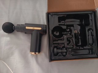 Pistola Masajeador Corporal - Gris y Dorado