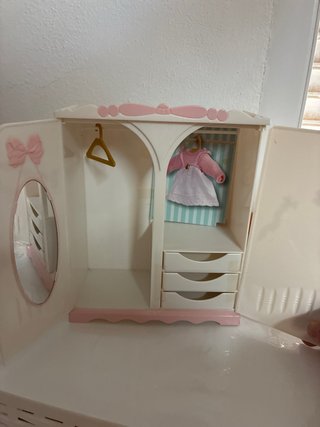 Armario Barriguitas y muñeco pelon Barriguitas