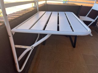 Mesa abatible terraza SKLUM blanca