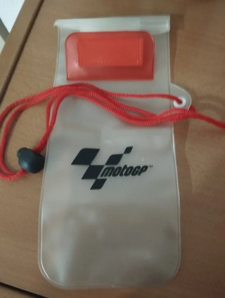 Porta cellulare impermeabile con laccetto